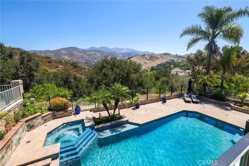 19312 Sleeping Oak Dr, Lake Forest, CA, 92679-1095 | Card Image