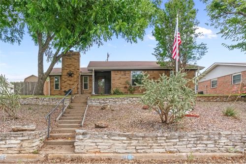 1205 S Rusk St, Weatherford, TX, 76086-5627 | Card Image
