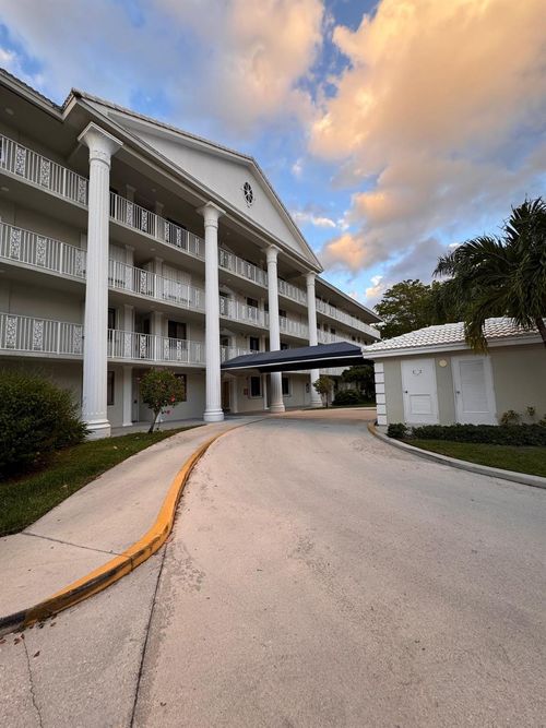 apt-201-3507 Village Blvd, West Palm Beach, FL, 33409-7428 | Card Image