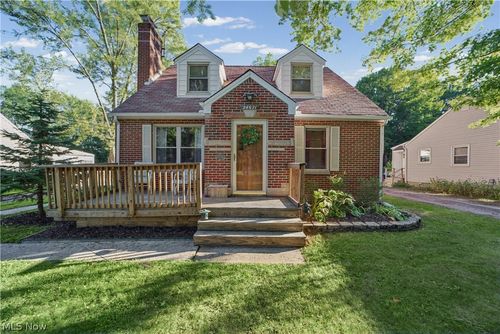 24671 Florence Avenue, North Olmsted, OH, 44070 | Card Image