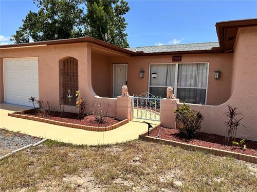 7514 San Moritz Dr, PORT RICHEY, FL, 34668-5144 | Card Image