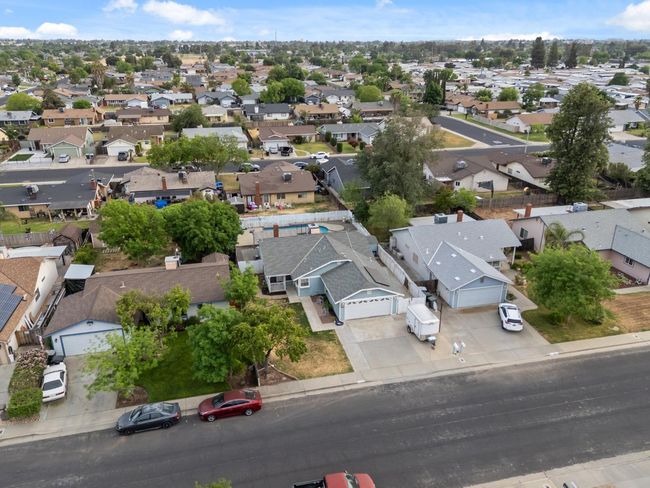 1045 Clover Ln, House other with 3 bedrooms, 0 bathrooms and null parking in Hanford CA | Image 27