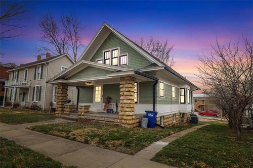 209 High St, Platte City, MO, 64079-8135 | Card Image