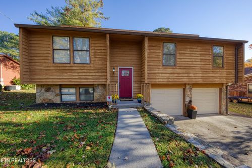 8837 Flintlock Rd, Knoxville, TN, 37931-4324 | Card Image