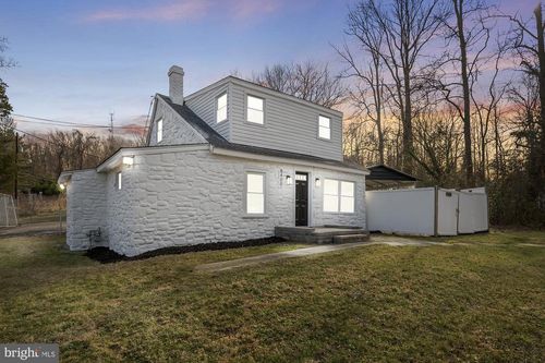 8400 Temple Hill Rd, TEMPLE HILLS, MD, 20748-5523 | Card Image