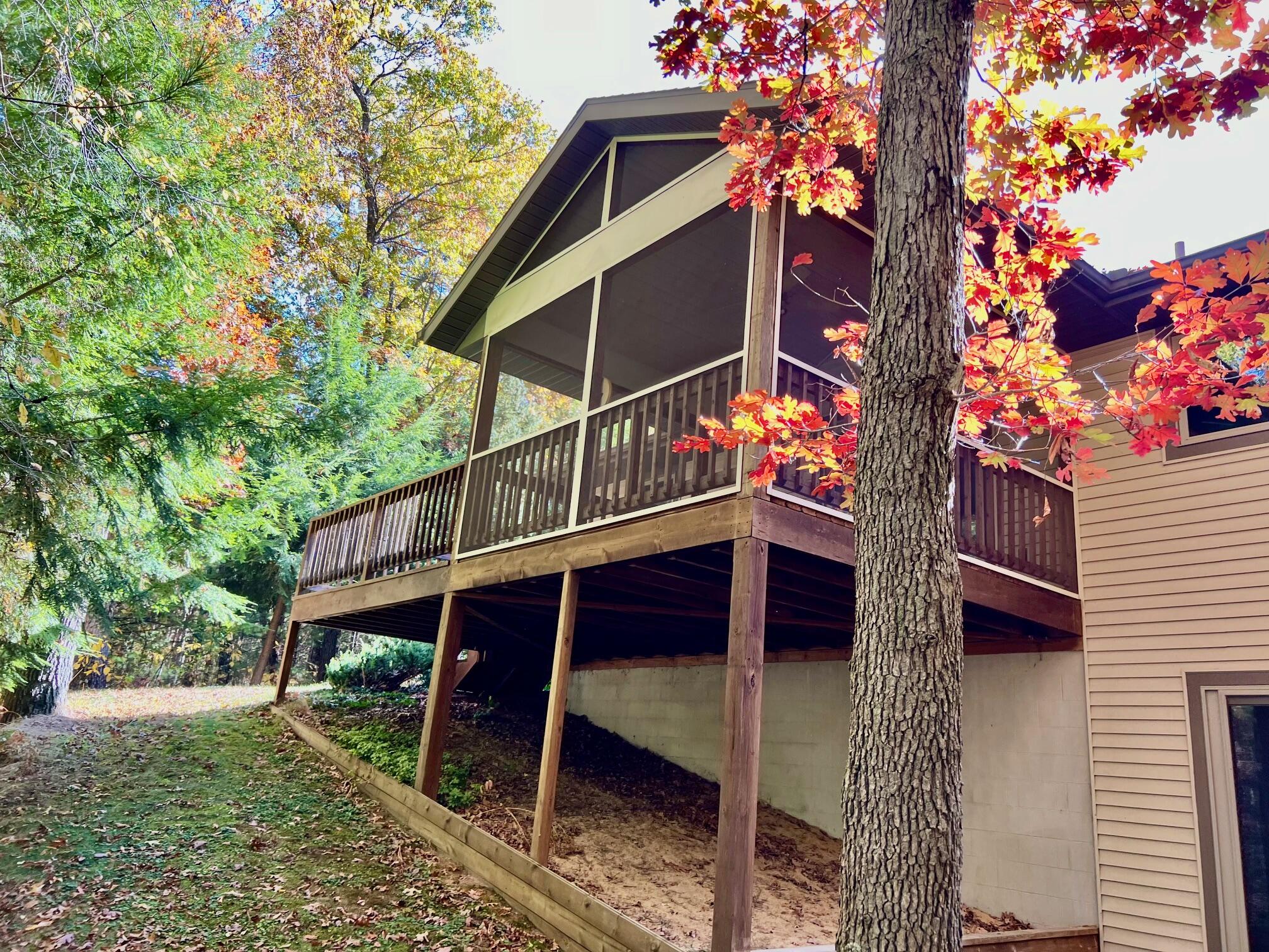 1890 E White Lake Drive, For Sale in Twin Lake Zoocasa