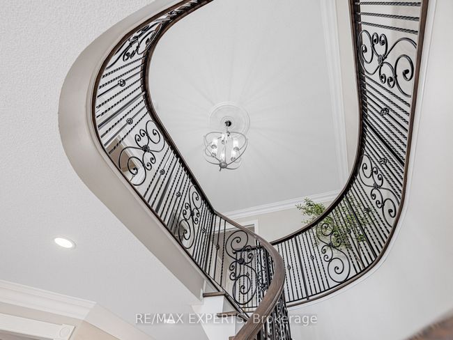 215 Thomson Creek Blvd, House other with 5 bedrooms, 4 bathrooms and 3 parking in Woodbridge ON | Image 17