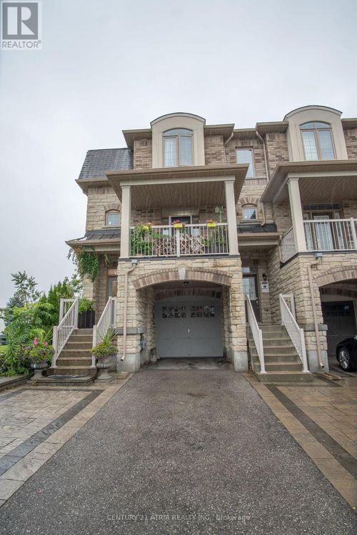 10951 Woodbine Avenue, Markham (Victoria Square), ON, L6C0X4 | Card Image