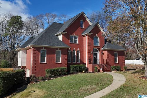 117 Southview Dr, HOOVER, AL, 35244-6744 | Card Image