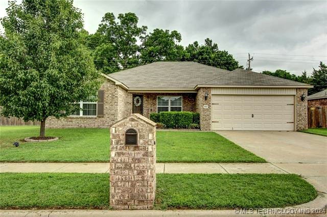 126th Pl, Bixby, OK 74008