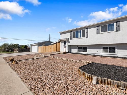 2303 Cheyenne Avenue, Pueblo, CO, 81003 | Card Image
