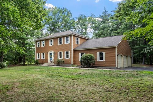 22 Woodland Dr, Westminster, MA, 01473-1133 | Card Image