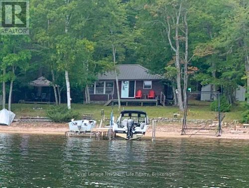 16 Muskie Bay Lake Nipissing, Nipissing, ON, P0H1W0 | Card Image