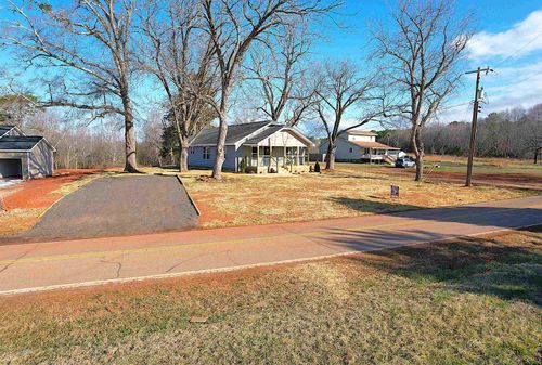 1736 Ezell Rd, CHESNEE, SC, 29323-9530 | Card Image