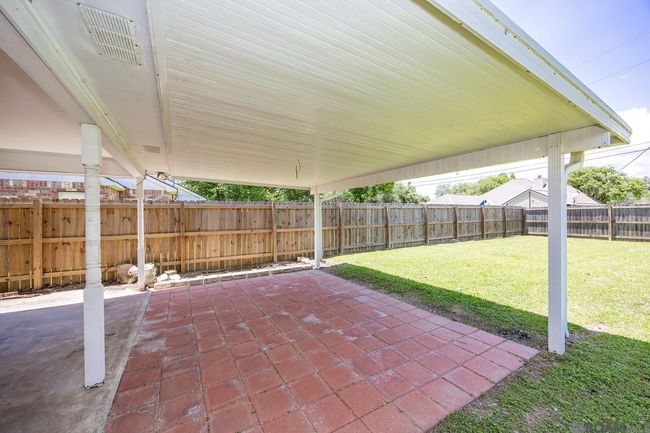 2014 E Catalpa St, House other with 3 bedrooms, 2 bathrooms and 2 parking in Gonzales LA | Image 18