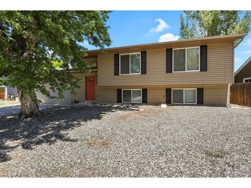 8737 W Floyd Dr, Lakewood, CO, 80227-4731 | Card Image