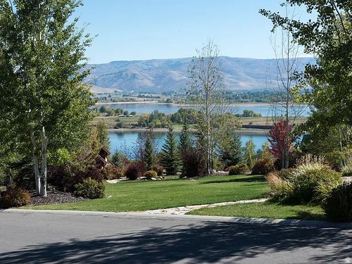 12-5104 Whispering Pines Ln, Eden, UT, 84310-9576 | Card Image
