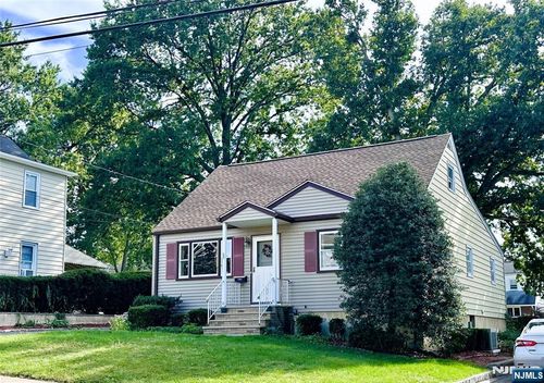 34 Lasalle Ave, Hasbrouck Heights, NJ, 07604-1405 | Card Image