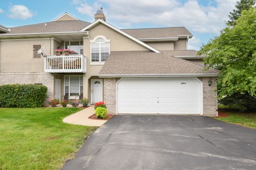 9279 W Elm Ct, Franklin, WI, 53132-7819 | Card Image