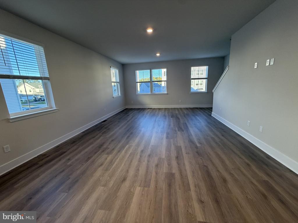 Residential Lease in WINCHESTER 3