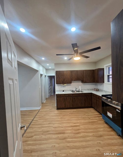 251 Hough Ave, Bridgeport, CT, 06608-2821 | Card Image