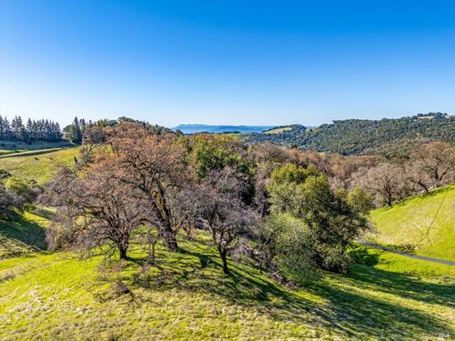 6080 Grove St, Sonoma, CA, 95476-6071 | Card Image