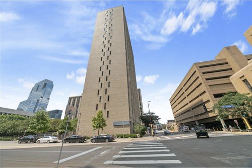 b802-19 S 1st St, Minneapolis, MN, 55401-1842 | Card Image