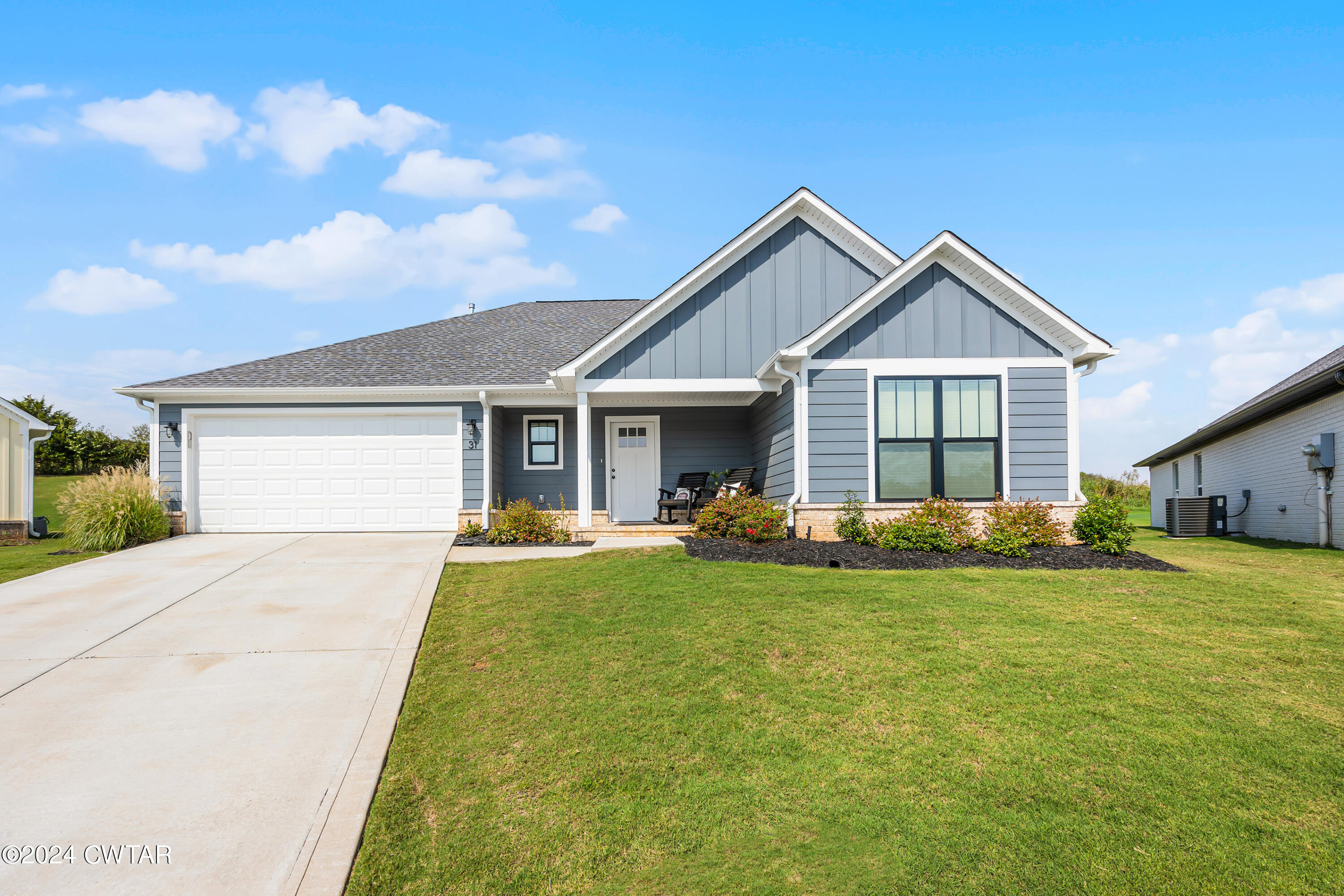 Devon Cv, Jackson, TN 38305