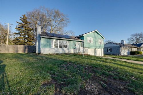 7901 Maple Ave, Raytown, MO, 64138-1954 | Card Image