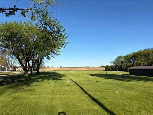B B Ave, Grundy Center, IA, 50638 | Card Image