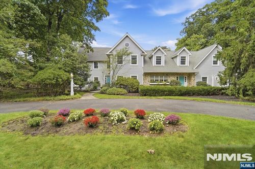 580 Brookside Ave, Allendale, NJ, 07401-1814 | Card Image