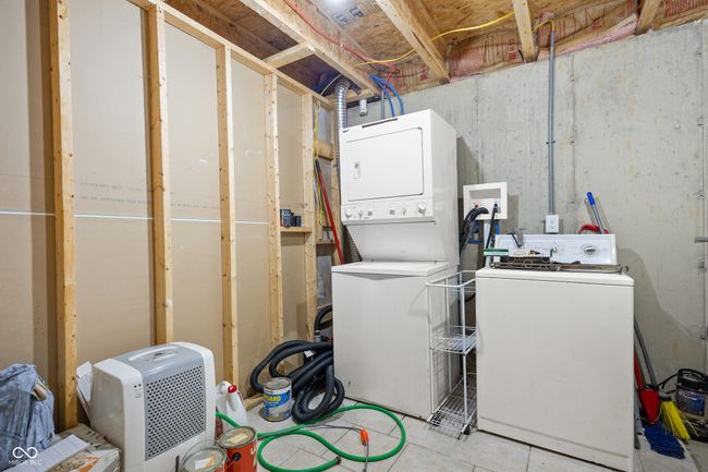 Basement Laundry Room | Image 49