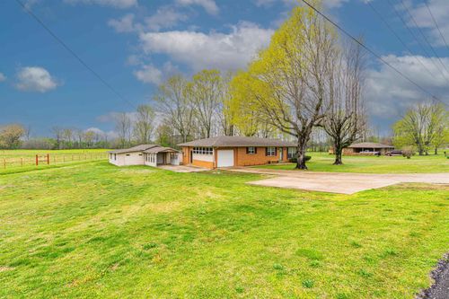 16205 County Road 33, Killen, AL, 35645-3913 | Card Image