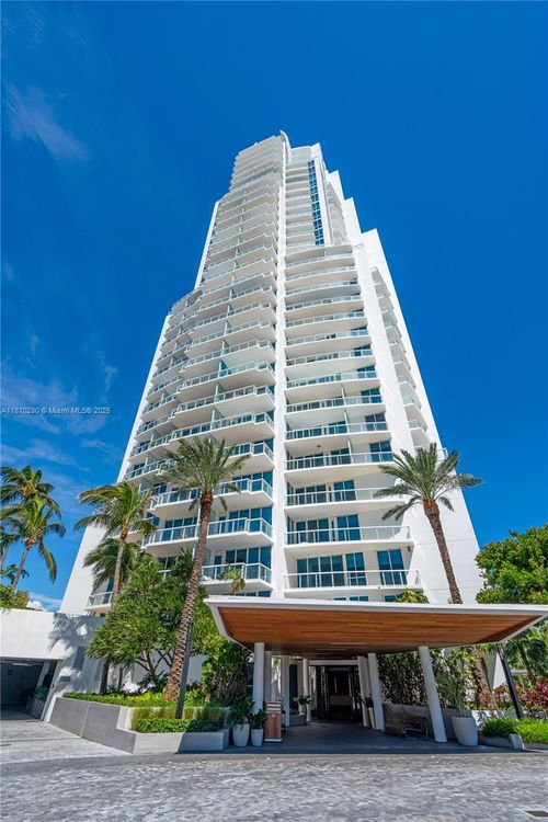 apt-606-50 S Pointe Dr, Miami Beach, FL, 33139-4777 | Card Image
