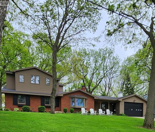 1949 N Carriage Lane, Port Clinton, OH, 43452 | Card Image