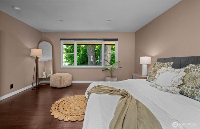 Primary Bedroom | Image 12