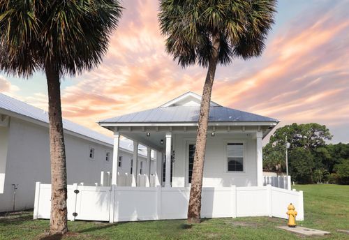 4980 Se Railway Ave, Stuart, FL, 34997-3301 | Card Image