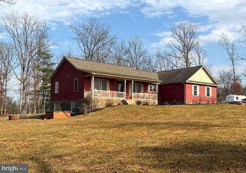 1156 Providence Church Rd, HEDGESVILLE, WV, 25427-7520 | Card Image