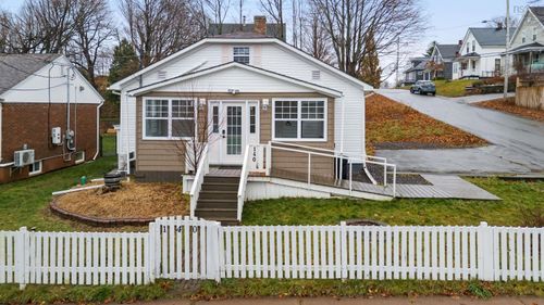 140 Maple Ave, New Glasgow, NS, B2H2B6 | Card Image