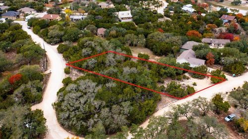 17110 Oak Cliff Cir, Dripping Springs, TX, 78620-2533 | Card Image