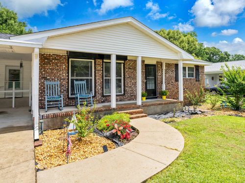 141 Rainbow Dr Nw, Fort Walton Beach, FL, 32548-4340 | Card Image