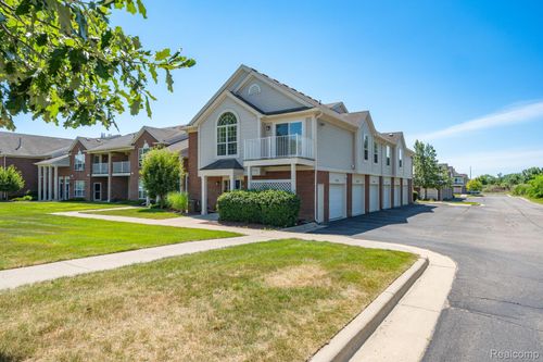 28310 Adler Park Dr S, Chesterfield, MI, 48051-2341 | Card Image