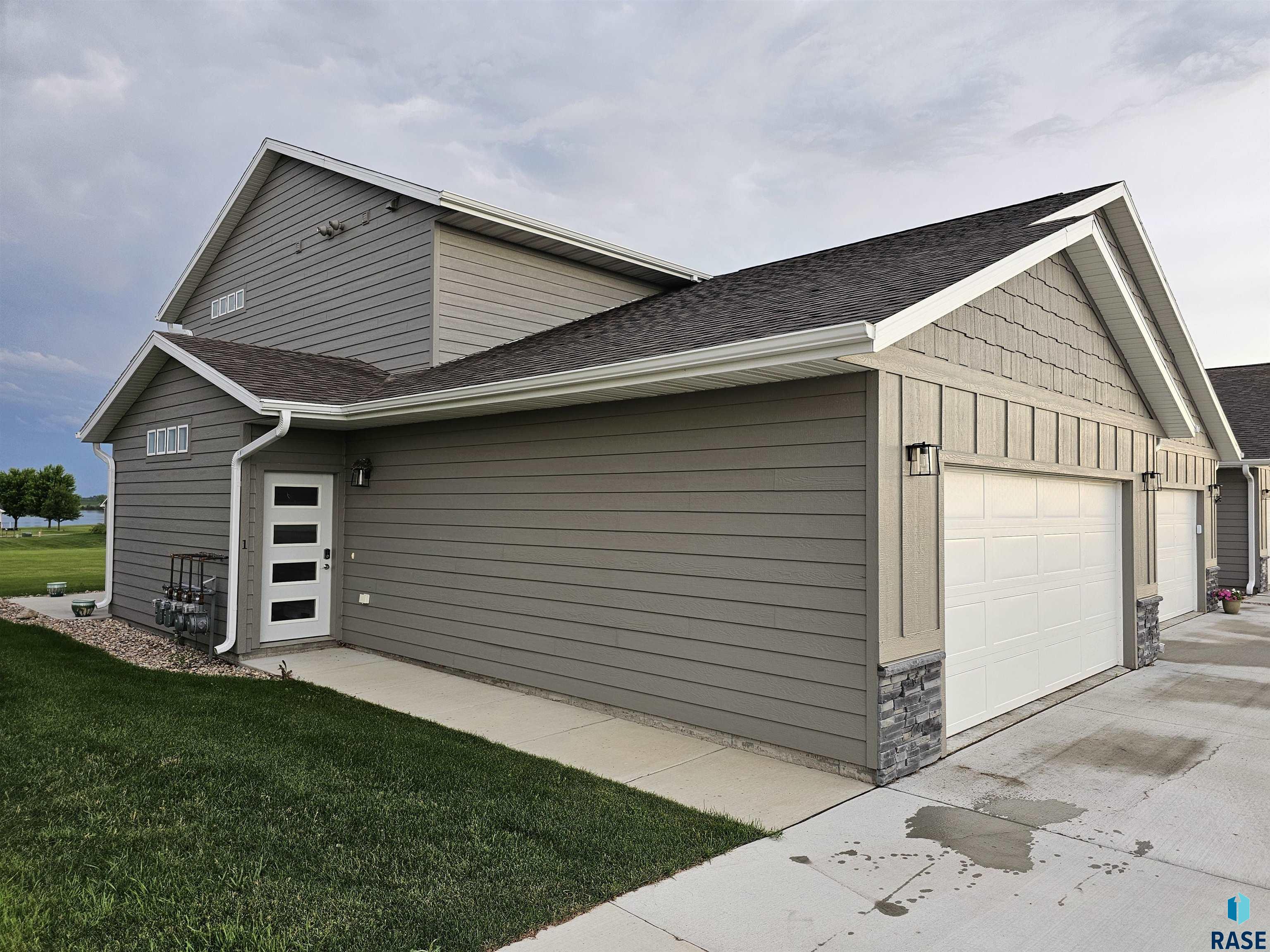 Residential in Wentworth 3