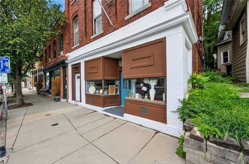 914 N Salina St, Syracuse, NY, 13208-2073 | Card Image