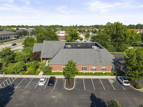 379 W Olentangy St, Powell, OH, 43065-8719 | Card Image