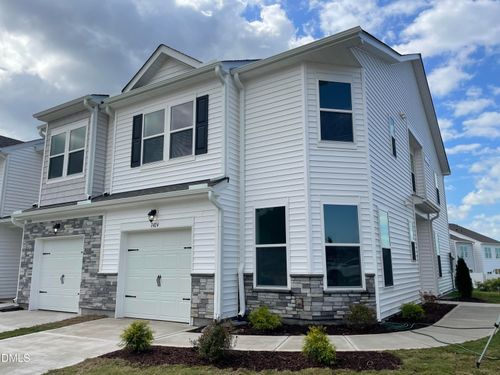 7424 Bourbon Briar Dr, Raleigh, NC, 27604 | Card Image