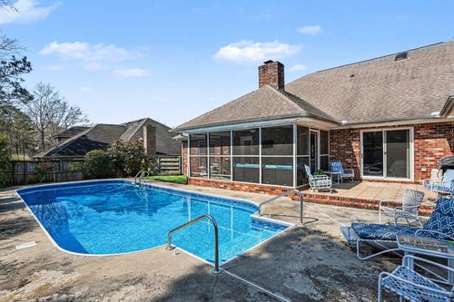 108 Dresden Dr, Goose Creek, SC, 29445-5527 | Card Image