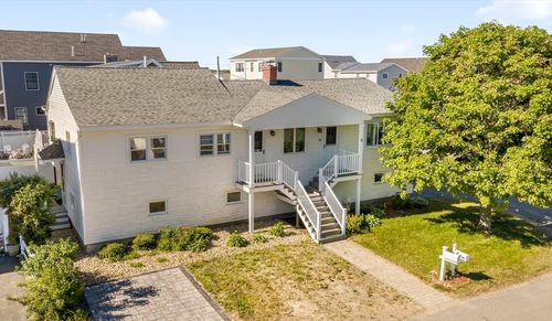 a-9 10th St W, Salisbury, MA, 01952-1704 | Card Image