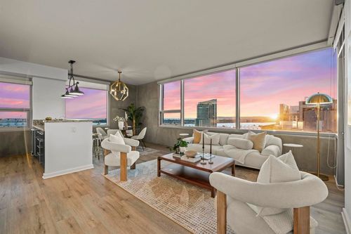 2208-321 10th Ave, San Diego, CA, 92101 | Card Image