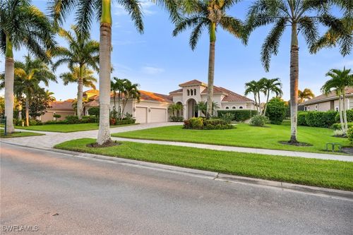 11978 Maidstone Ct, NAPLES, FL, 34120-4643 | Card Image